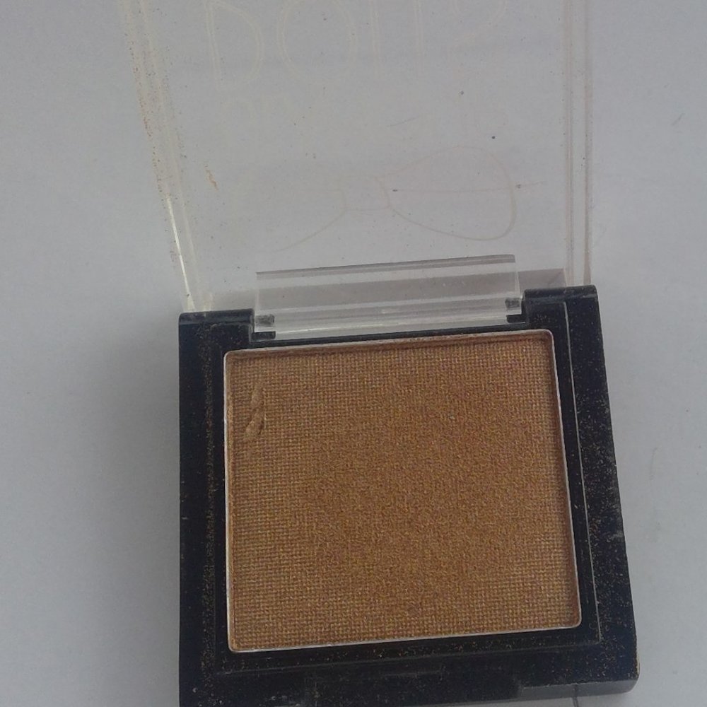 NWT Glamour Dolls Eyeshadow (Sorcery)